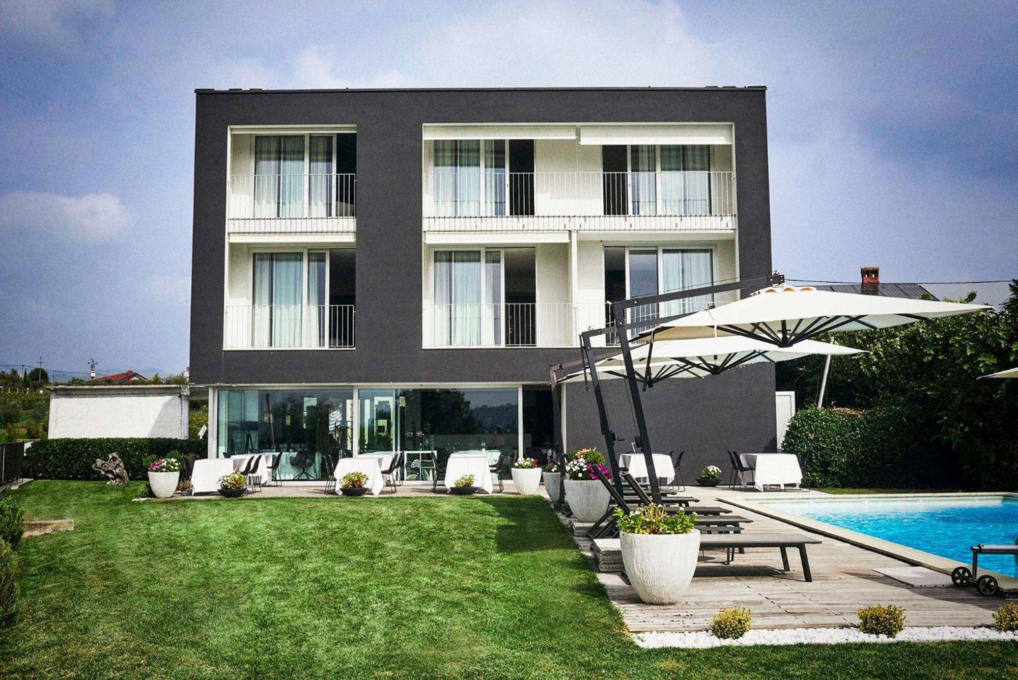 House Iaquin Ξενοδοχείο Dobrovo Εξωτερικό φωτογραφία